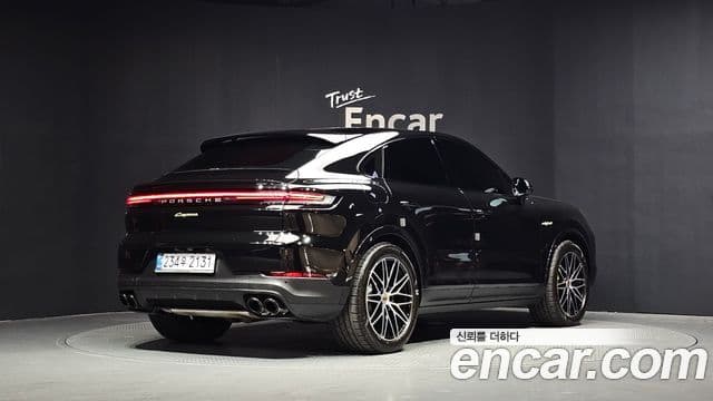 Porsche Cayenne 2025 — Фото 2/20