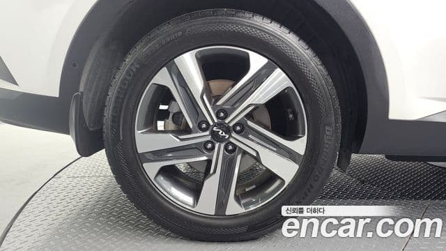 Kia Sorento 2021 — Фото 5/20