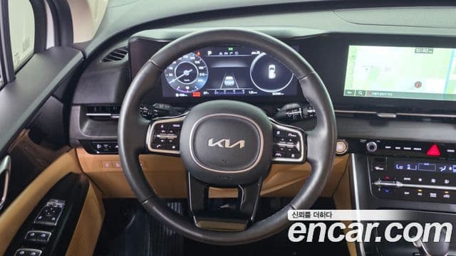 Kia Carnival 2022 — Фото 13/20