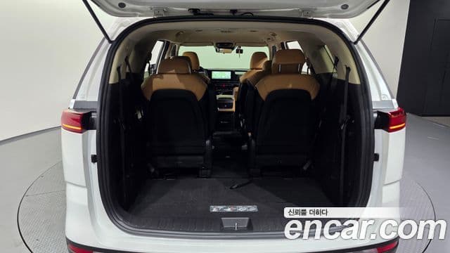 Kia Carnival 2022 — Фото 20/20