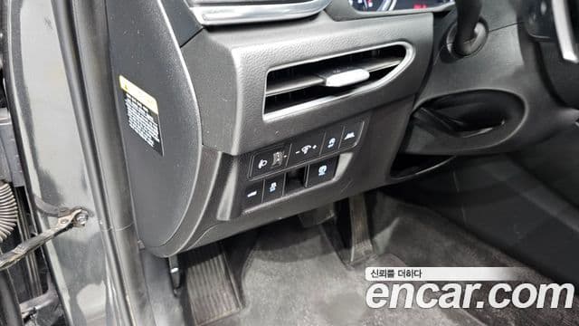 Hyundai Sonata 2019 — Фото 19/20