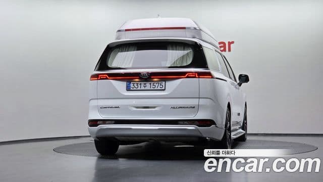 Kia Carnival 2021 — Фото 4/20