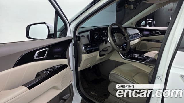 Kia Carnival 2021 — Фото 10/20