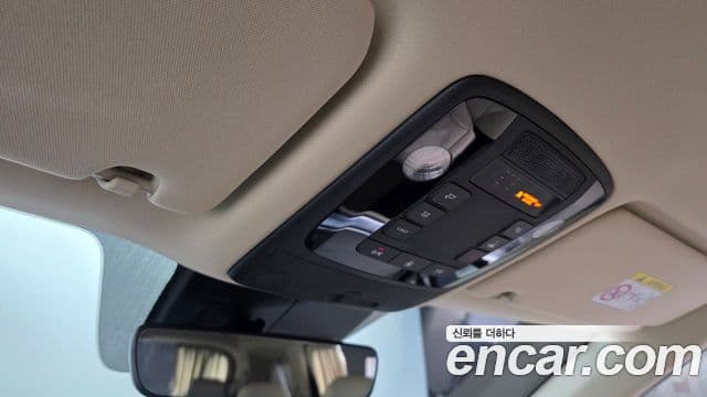 Kia Carnival 2021 — Фото 18/20