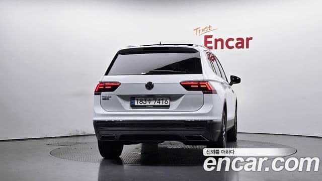 Volkswagen Tiguan Allspace 2020 — ფოტო 4/20