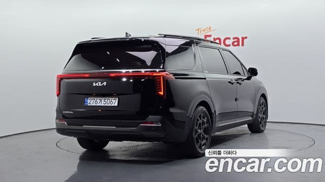 Kia Carnival 2024 — Фото 2/20