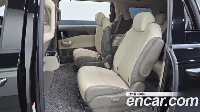 Kia Carnival 2024 — Фото 11/20