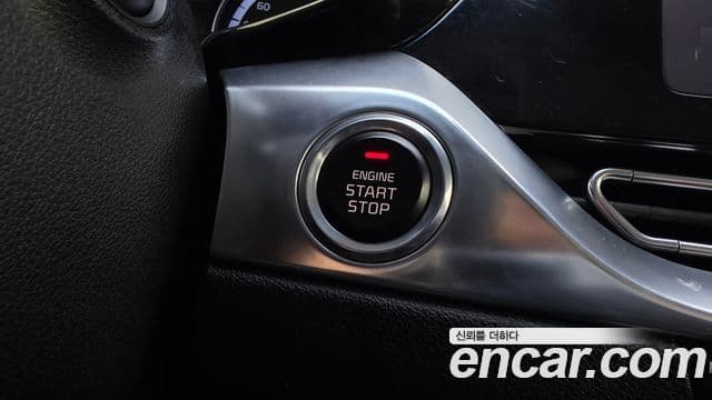 Kia Niro 2019 — Şəkil 19/20