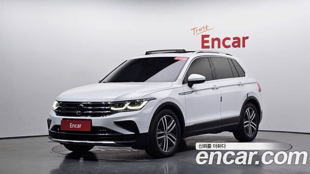 Volkswagen Tiguan 2022 — ფოტო 11/20