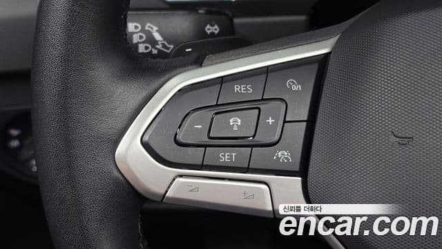 Volkswagen Tiguan 2022 — ფოტო 12/20