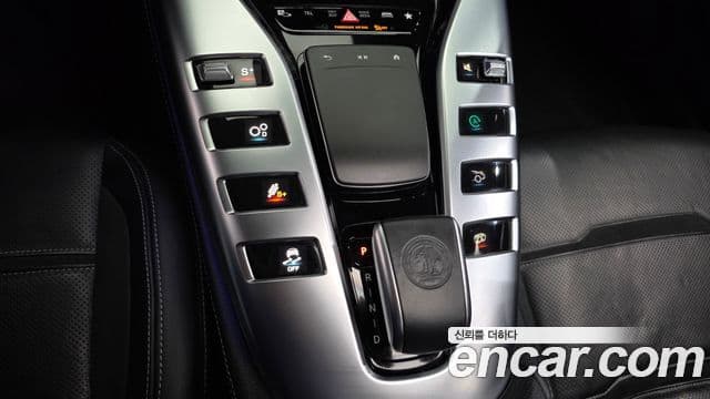 Mercedes-Benz AMG GT 2022 — Photo 11/20