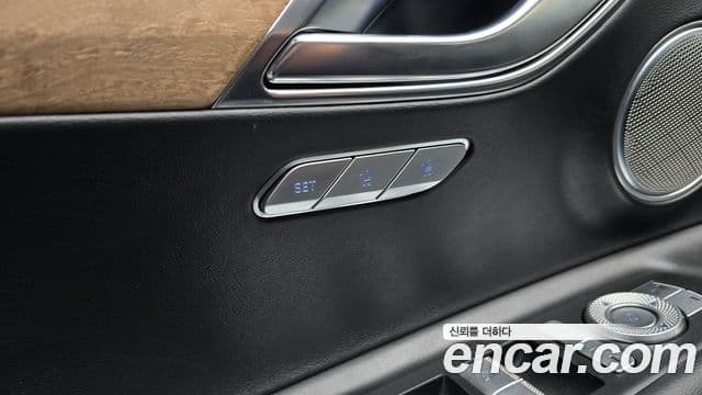 Genesis GV80 2020 — Photo 7/32