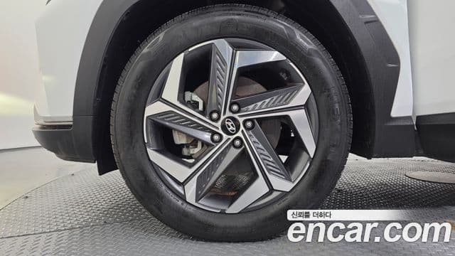 Hyundai The New Tucson 2022 — ფოტო 5/20