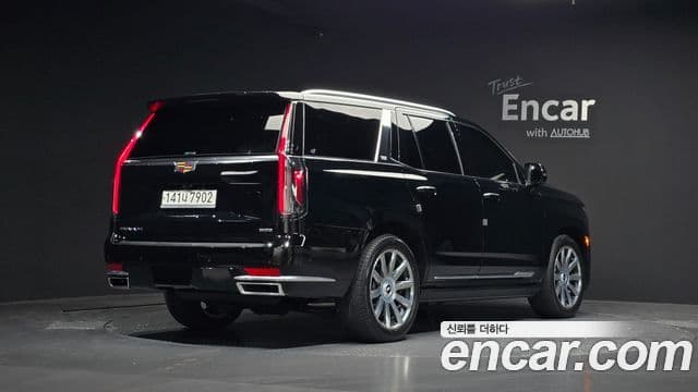 Cadillac Escalade 2023 — Şəkil 2/20