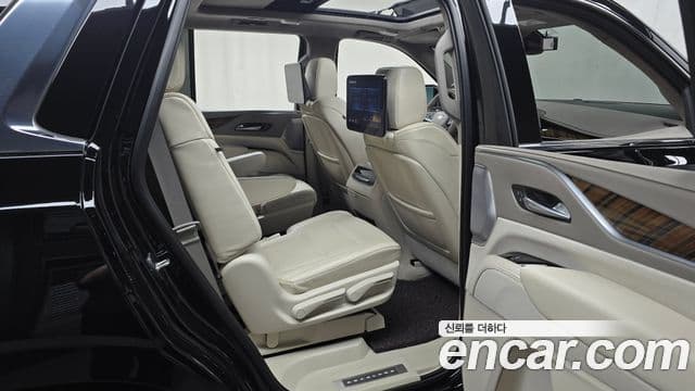 Cadillac Escalade 2023 — Şəkil 11/20