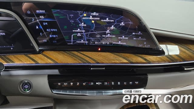 Cadillac Escalade 2023 — Şəkil 14/20