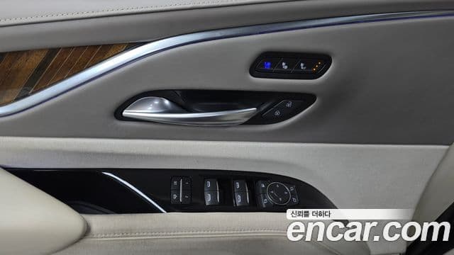Cadillac Escalade 2023 — Şəkil 20/20