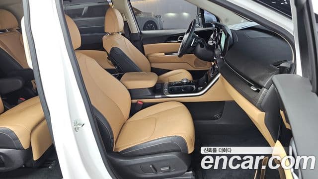 Kia Carnival 2023 — Şəkil 10/20