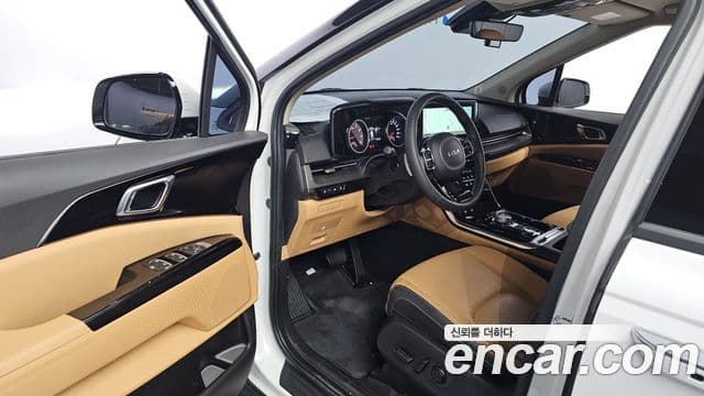 Kia Carnival 2023 — Şəkil 11/20