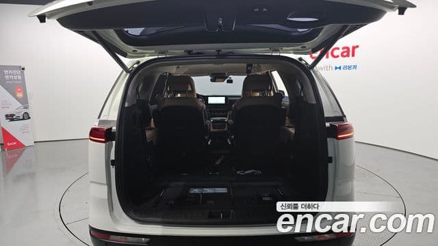 Kia Carnival 2023 — Şəkil 20/20
