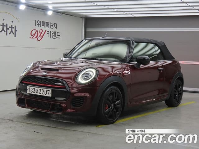 Mini Cooper S Convertible 2020 — ფოტო 4/20