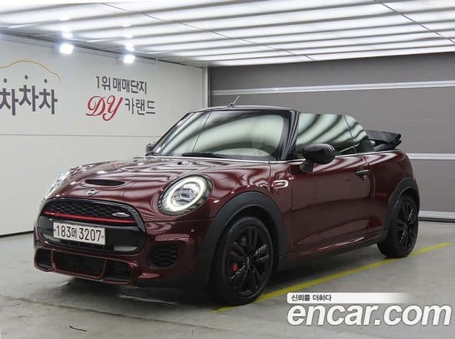 Mini Cooper S Convertible 2020 — ფოტო 19/20