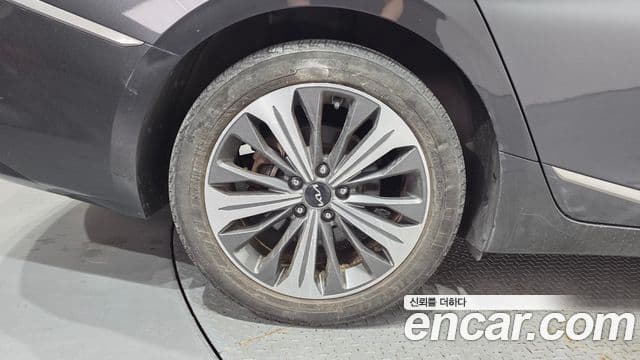Kia K8 2021 — фото 5 из 20