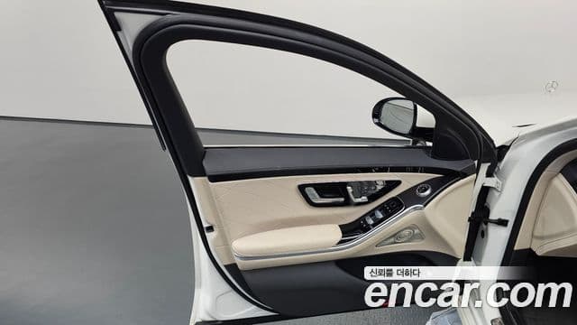 Mercedes-Benz S-Class 2023 — Şəkil 21/37