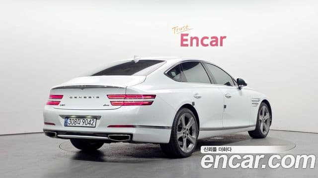 Genesis Electrified G80 2022 — ფოტო 2/20