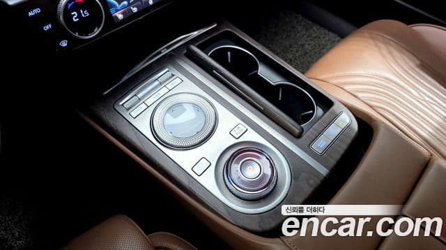 Genesis Electrified G80 2022 — ფოტო 8/20