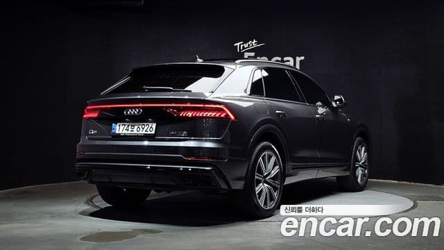Audi Q7 2021 — фото 2 из 20