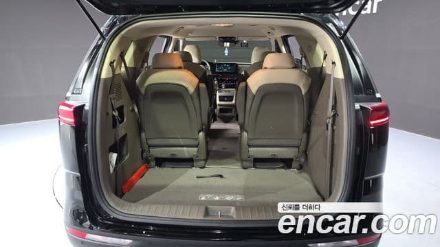 Kia Carnival 2020 — фото 20 из 20