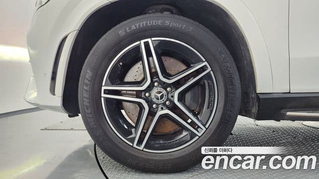Mercedes-Benz GLE-Class 2019 — Şəkil 5/20