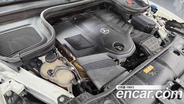 Mercedes-Benz GLE-Class 2019 — Şəkil 6/20