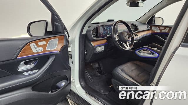 Mercedes-Benz GLE-Class 2019 — Şəkil 10/20