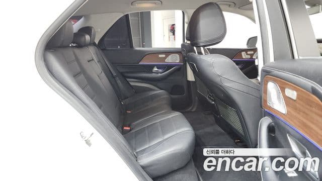 Mercedes-Benz GLE-Class 2019 — Şəkil 11/20
