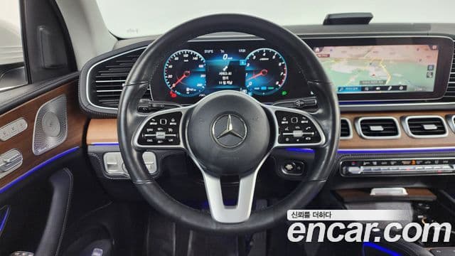 Mercedes-Benz GLE-Class 2019 — Şəkil 13/20