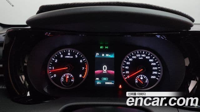 Kia K5 2023 — ფოტო 8/20