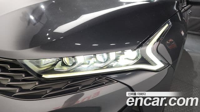 Kia K5 2023 — Photo 16/33