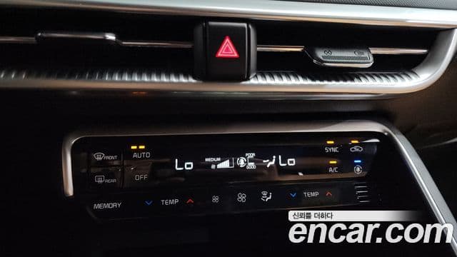 Kia K5 2023 — Photo 31/33