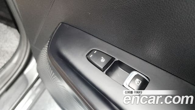 Kia K5 2023 — Photo 12/33