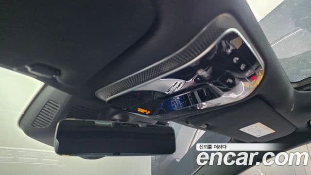Mercedes-Benz S-Class 2021 — Photo 27/37