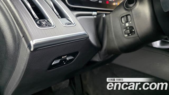 Mercedes-Benz S-Class 2021 — Photo 11/37
