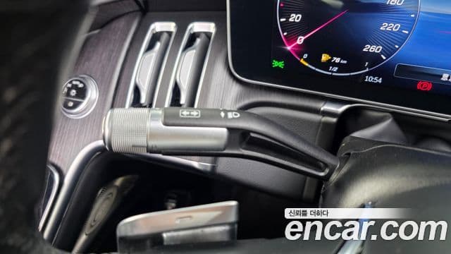 Mercedes-Benz S-Class 2021 — Photo 25/37