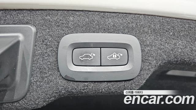 Volvo S90 2020 — Şəkil 17/20