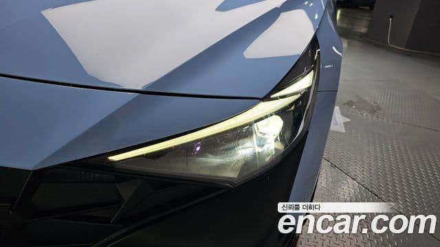 Hyundai The New Avante Hybrid 2022 — Photo 7/35