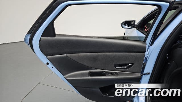 Hyundai The New Avante Hybrid 2022 — Photo 23/35