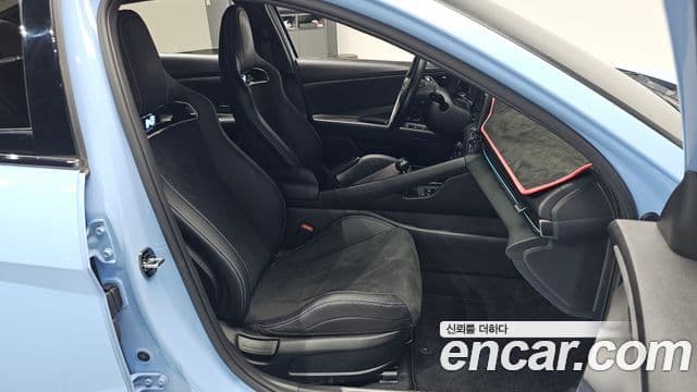 Hyundai The New Avante Hybrid 2022 — Photo 24/35