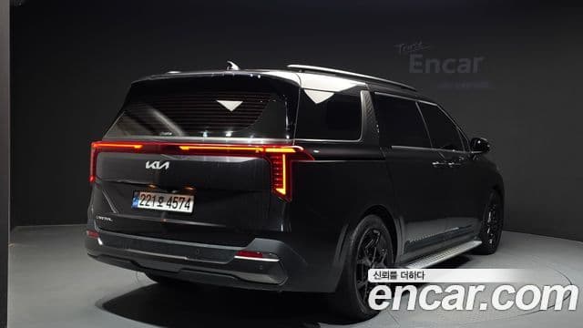Kia Carnival 2024 — Şəkil 2/20