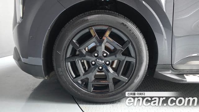 Kia Carnival 2024 — фото 5 из 20
